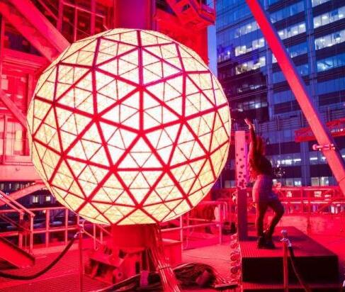 “疫”中跨年,纽约的2022会好吗?