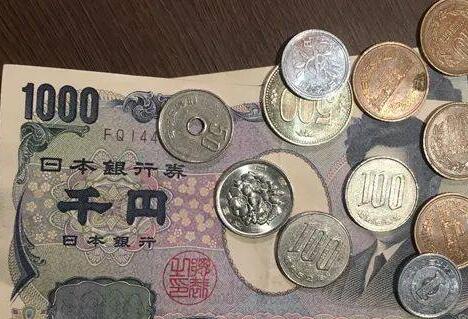 日本央行行长：将继续实施货币宽松政策