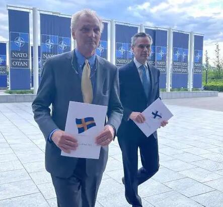 芬兰和瑞典递交加入北约申请