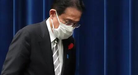 接连曝出“政治与金钱”问题 日本总务相提交辞呈