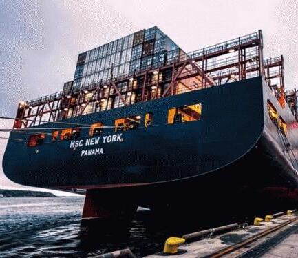 美国港口货物积压严重 拜登敦促企业打破供应链瓶颈